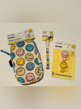NEW! Yoobi SmileyWorld Tumbler Bag, Straw Toppers and Wristlet Keychain Set(NWT)